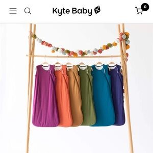 Kyte BABY Sleep Bag / Sack . Size 6-18 Month. Color Dahlia. 2.5 TOG